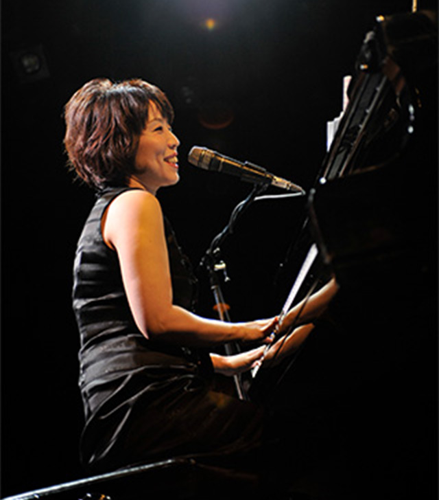 シンガーソングライター 浜田真理子の写真