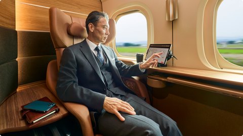 10号車のCabinタイプの車内